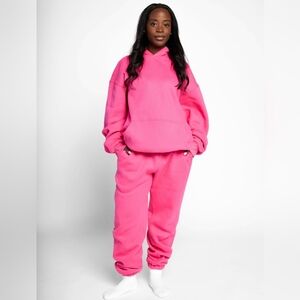 NWT Comfrt 2XL Minimalist Hot Pink 2-Piece Hoodie and Sweatpants Set